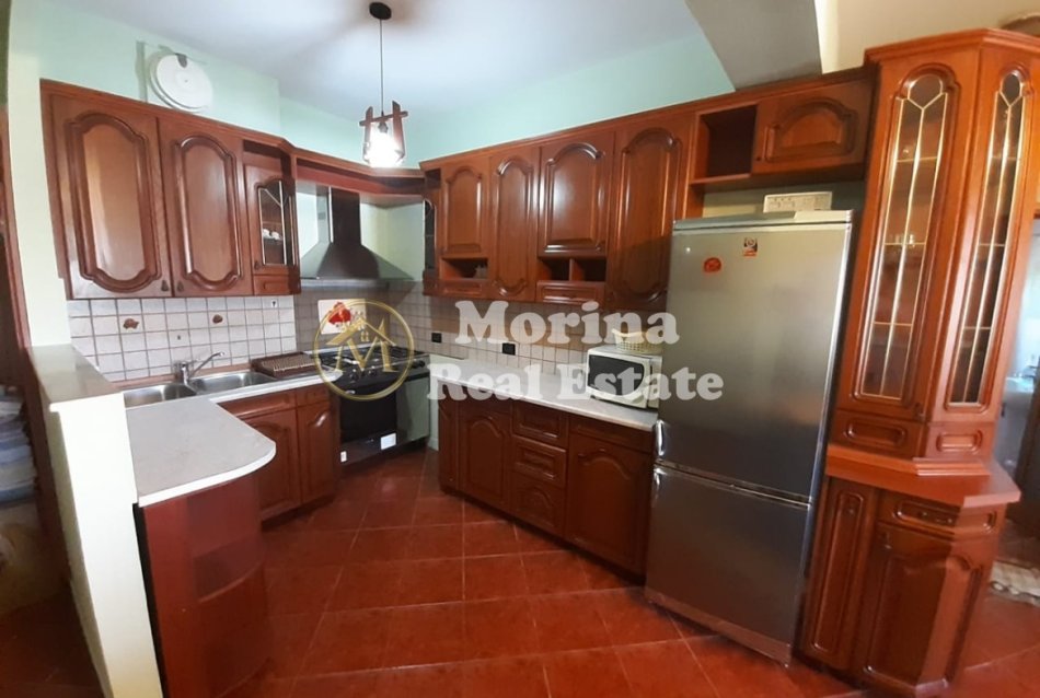 Tirane, jepet me qera apartament 2+1 Kati 4, 90 m² 700 € (Rruga Kavajes)