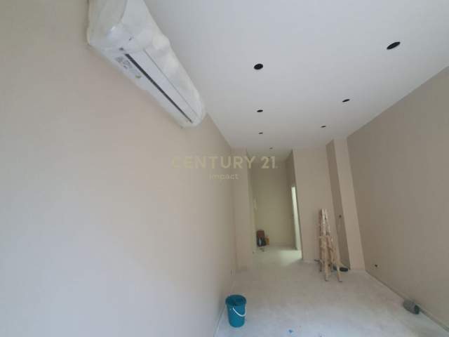 Tirane, jap me qera ambjent biznesi Kati 0, 30 m² 350 Euro (Rruga e Kavajes)