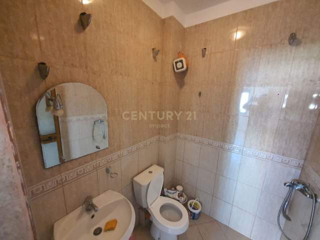 Tirane, shitet apartament 2+1+BLK Kati 4, 110 m² 125.000 Euro (Pazari i Ri)