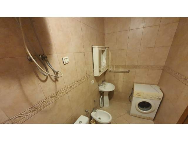SHESIM APARTAMENT 2+1,TE PAZARI I RI, Kati 4, 110 m² 125.000 Euro (Riza Cerova)