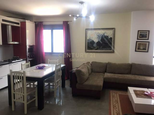Tirane, jepet me qera apartament 2+1 Kati 3, 125 m² 1.000 Euro (Rruga Elbasanit)