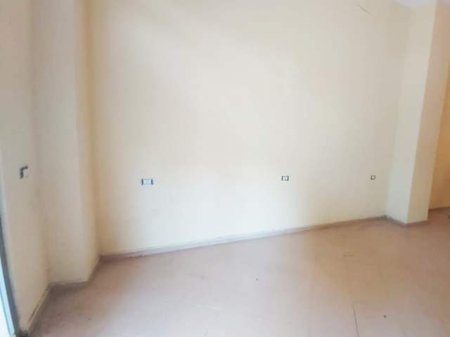 Tirane, shitet dyqan 45 m² 61.000 Euro