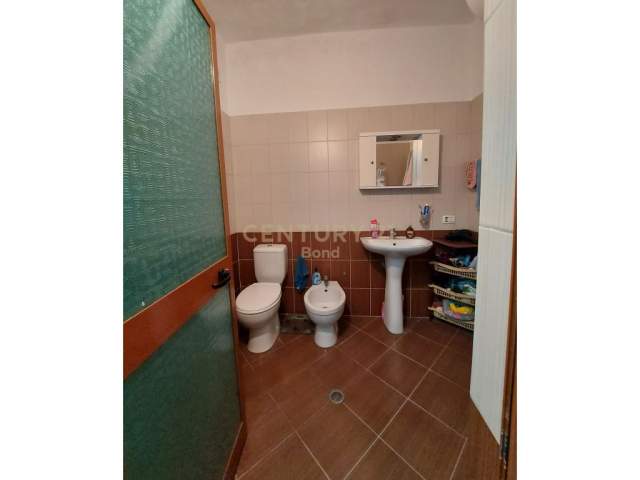 Tirane, shitet apartament 2+1 Kati 6, 102 m² 80.000 Euro (Rruga e Durresit)