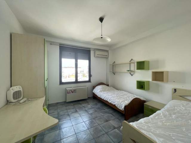 Tirane, shes apartament 2+1 Kati 9, 126 m² 200.000 Euro (rr kavajes)