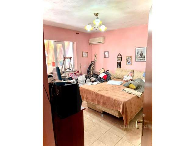 Tirane, shes apartament 85 m² 76.000 Euro (ministria e jashtme)