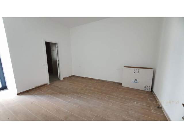 Tirane, shitet apartament 2+1 Kati 7, 130 m² 225.000 Euro (21 dhjetori)