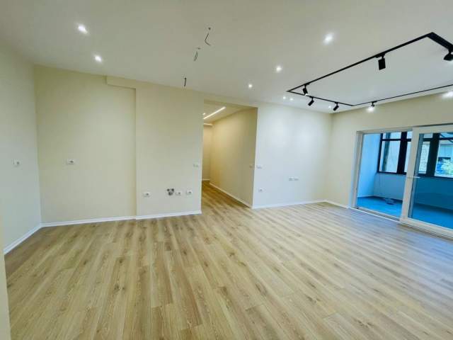 Tirane, shitet apartament 2+1 Kati 1, 114 m² 138.000 Euro (Ish Stacioni i Trenit)