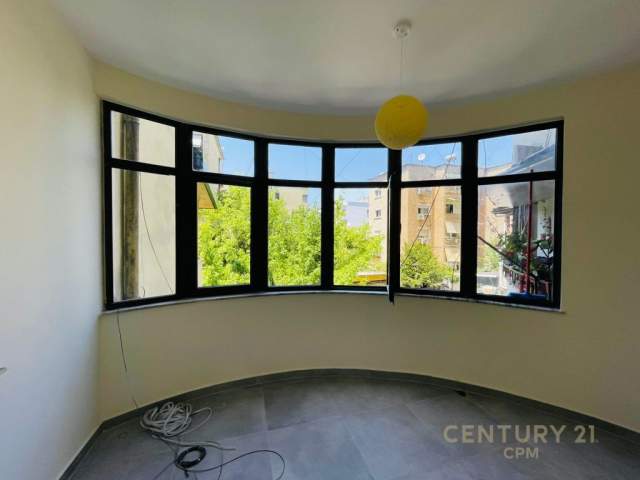 Tirane, shitet apartament 2+1 Kati 1, 114 m² 138.000 Euro (Ish Stacioni i Trenit)