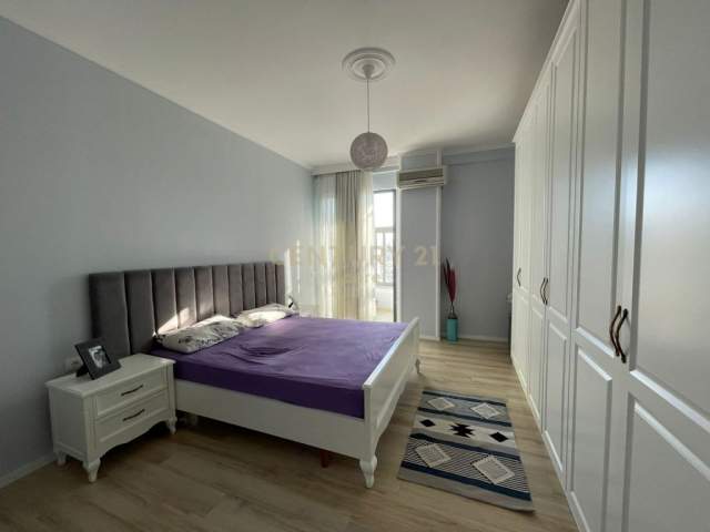 Tirane, jepet me qera apartament 2+1 Kati 7, 120 m² 550 Euro (Tregu Elektrik)