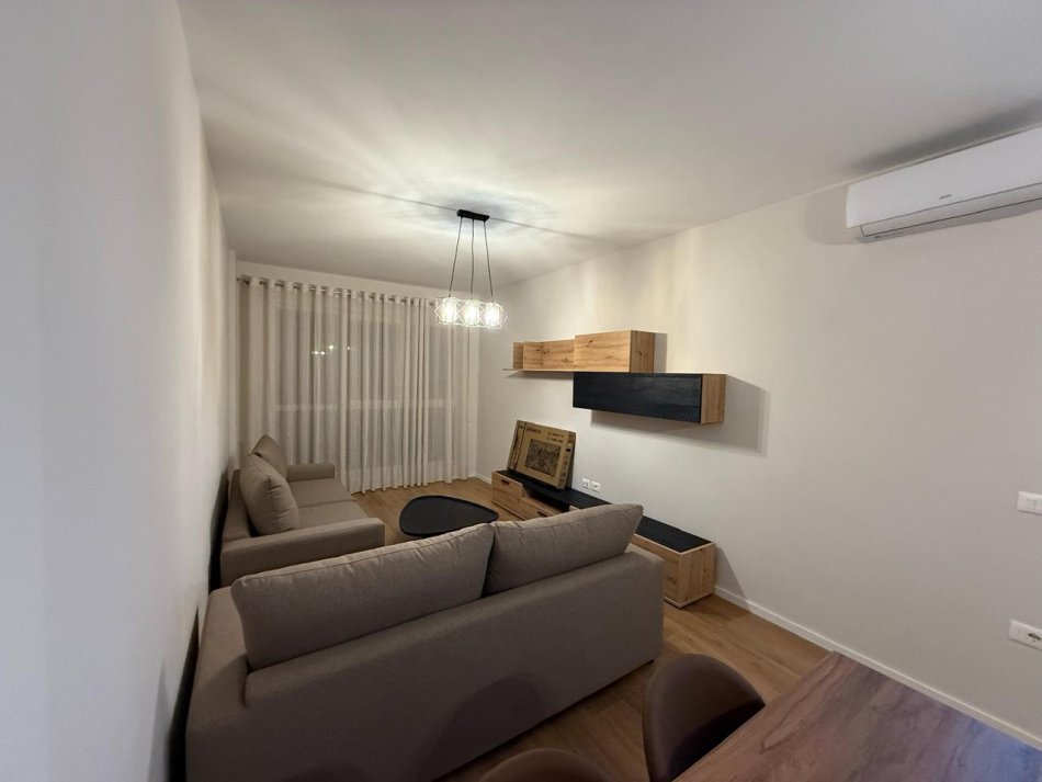 Tirane, jepet me qera apartament 2+1 Kati 3, 80 m² 700 € (don bosko)