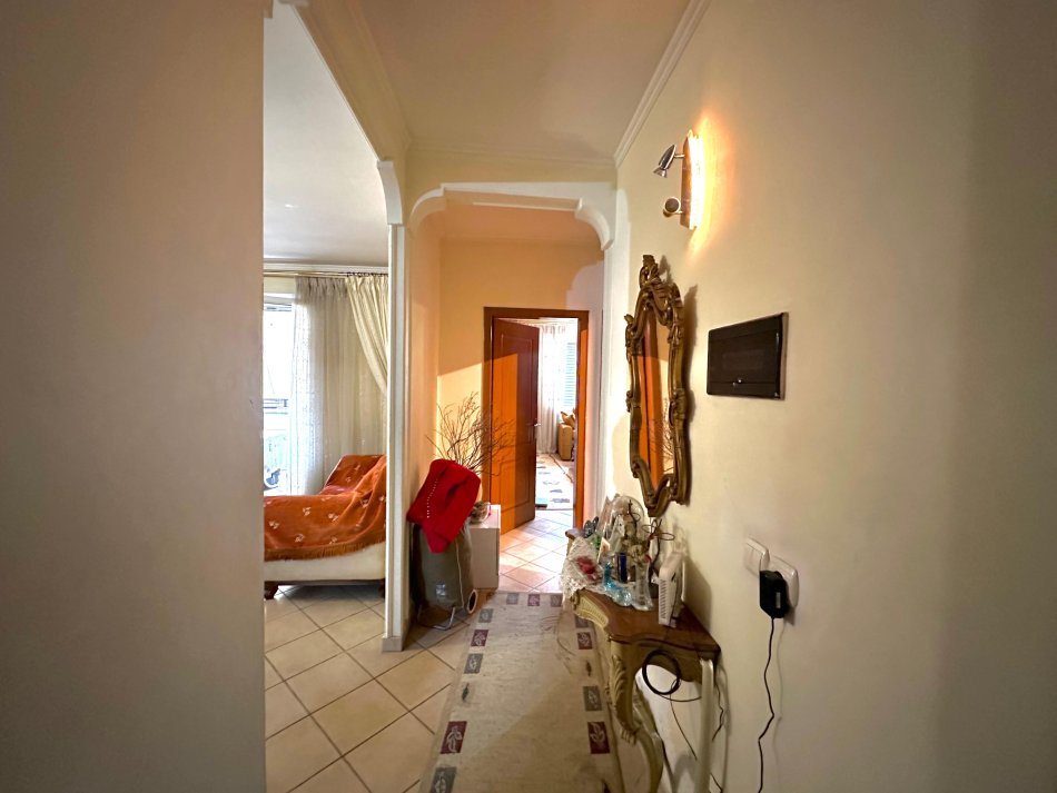 Shitje, Apartament 3+1+2 “Shkolla Baletit”, Tiranë.