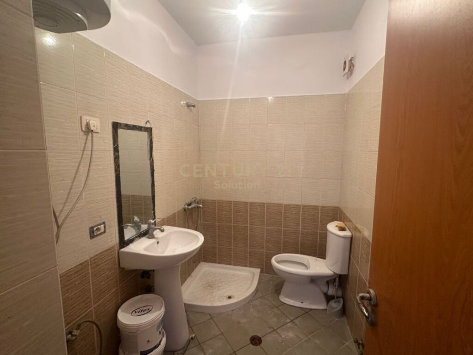 Tirane, shitet apartament 1+1+Ballkon Kati 6, 74 m² 88.000 € (SHITET APARTAMENT 1+1 NE ASTIR, Prane Bar Oslo)