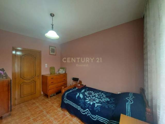 Tirane, shitet apartament 2+1 Kati 3, 90 m² 108.000 Euro (Rr. Siri Kodra, Selvia)