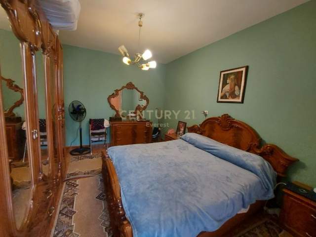 Tirane, shitet apartament 2+1 Kati 3, 90 m² 108.000 Euro (Rr. Siri Kodra, Selvia)
