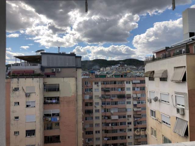 Shesim apartament 1+1 te Komuna e Parisit perballe KIKA 1. Kati 11, 75 m² 105.000 Euro (Komuna e Parisit)