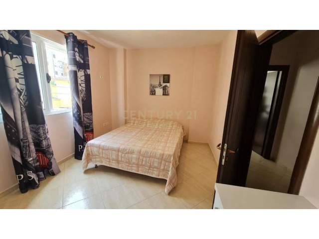 Tirane, jepet me qera apartament 1+1 Kati 1, 60 m² 350  (Tregu Elektrik)