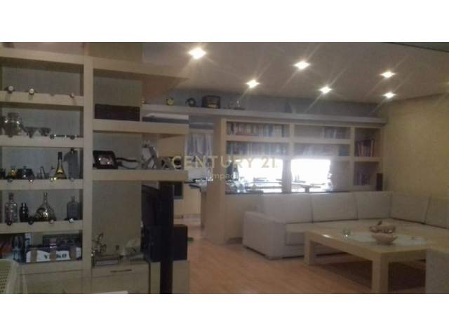 Tirane, shitet Penthouse 3+1+BLK Kati 8, 231 m² 220.000 Euro (Yzberisht)