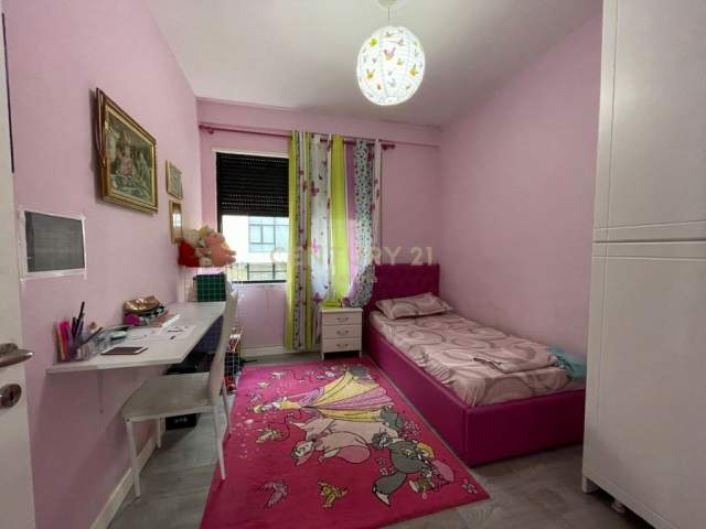 Tirane, shitet apartament 3+1 Kati 1, 96 m² 110.000 Euro (Astiri)