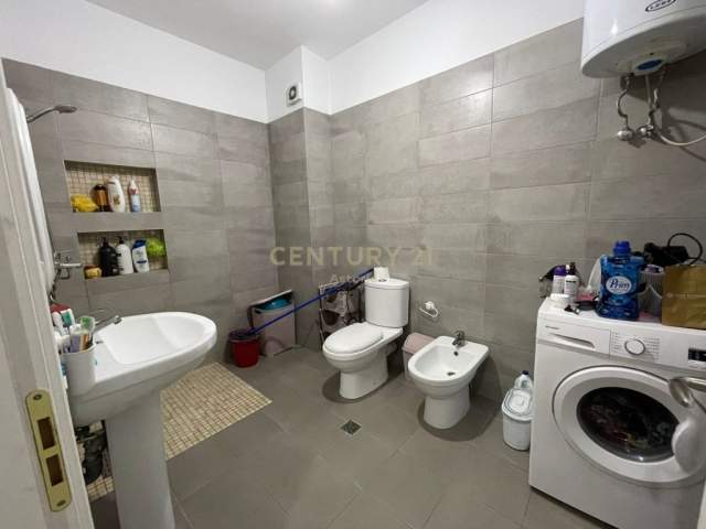 Tirane, shitet apartament 3+1 Kati 1, 96 m² 110.000 Euro (Astiri)