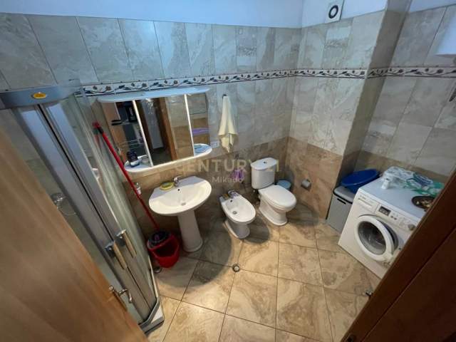 Tirane, shitet apartament 2+1 Kati 6, 103 m² 97.000 Euro (Yzberisht)
