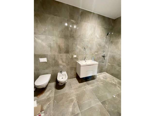 Tirane, jepet me qera apartament 2+1+BLK Kati 5, 124 m² 500 Euro (Rruga e Dibres)