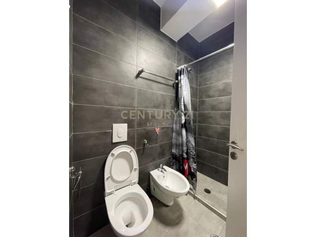 Tirane, jepet me qera apartament duplex 2+1 Kati 1, 113 m² 600 Euro (Kodra e Diellit)