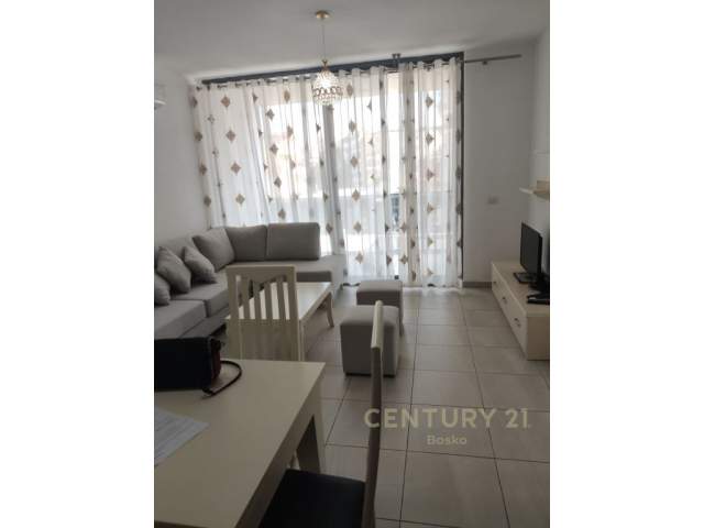 Tirane, jepet me qera apartament 2+1 Kati 2, 90 m² 500 Euro (Don Bosco)