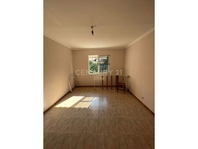Tirane, shitet apartament 1+1 Kati 2, 57 m² 60.900 Euro (21 dhjetori)