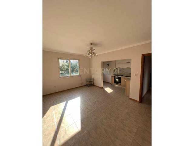 Tirane, shitet apartament 1+1 Kati 2, 57 m² 60.900 Euro (21 dhjetori)