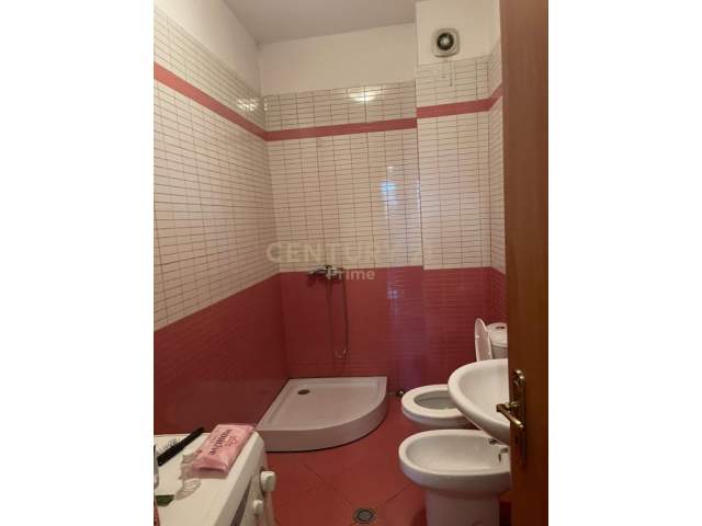 ofert apartament 2+1 Kati 5, 91 m² 116.000 Euro (Rruga Kongresi i Manastirit)