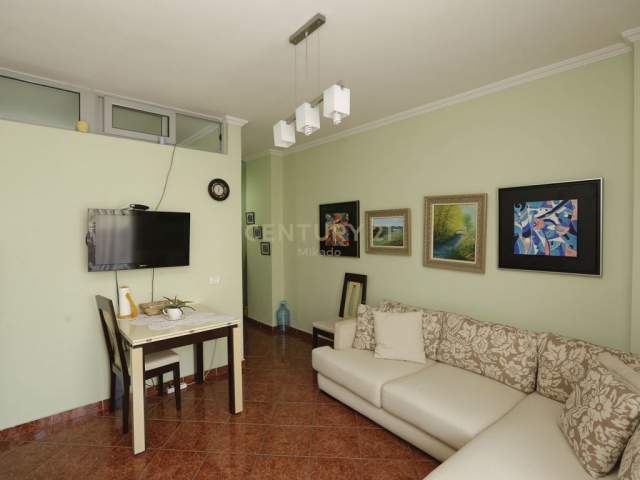 Tirane, shitet apartament 1+1 Kati 2, 50 m² 50.000 Euro (Fresku)