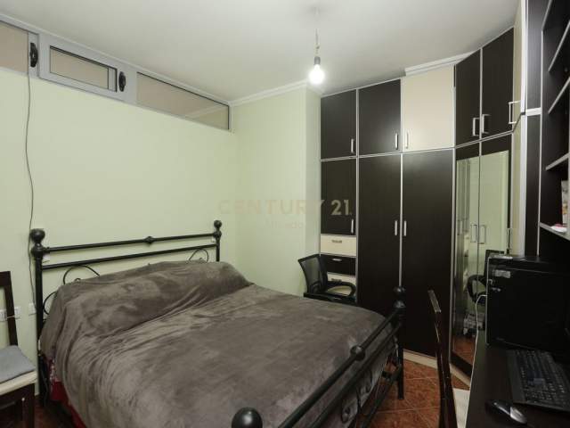 Tirane, shitet apartament 1+1 Kati 2, 50 m² 50.000 Euro (Fresku)