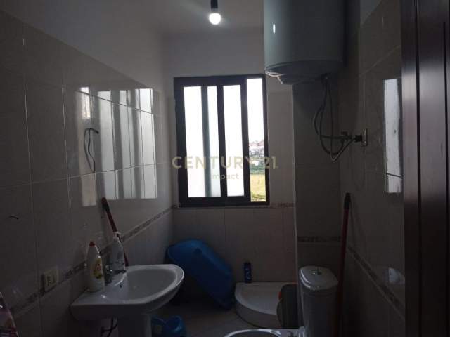 Tirane, jap me qera apartament 1+1+BLK Kati 6, 75 m² 350 Euro