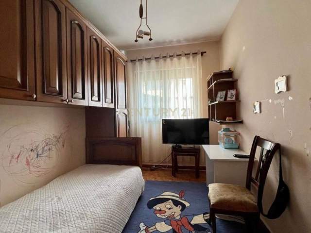 Tirane, shitet apartament 2+1+BLK Kati 5, 110 m² 90.000 Euro (Kryqezimi i Brrylit)
