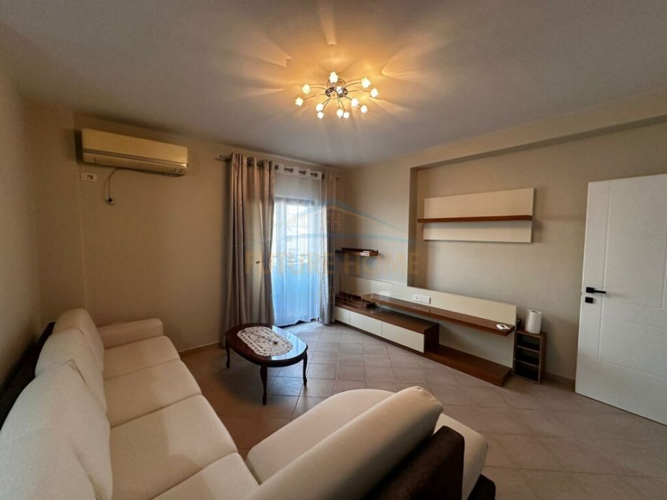 0683487469  Tirane, jepet me qera apartament 1+1+Ballkon Kati 2, 88 m² 500 € (Rruga Albanopoli)