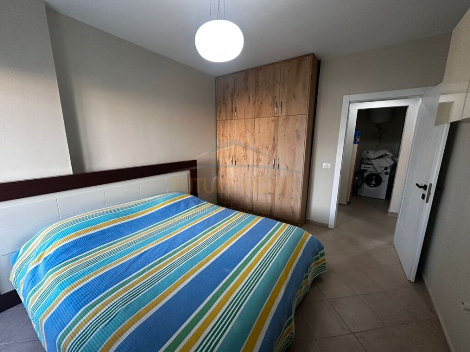 0683487469  Tirane, jepet me qera apartament 1+1+Ballkon Kati 2, 88 m² 500 € (Rruga Albanopoli)