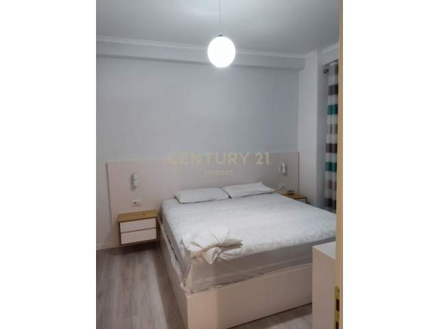 Tirane, jepet me qera apartament 1+1 Kati 2, 72 m² 500 Euro (Bulevardi Zogu i Pare)