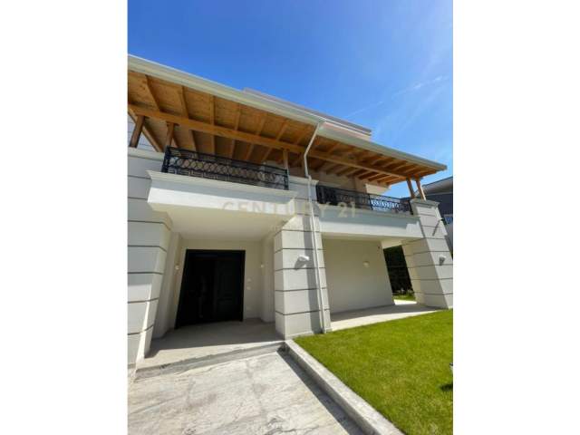 Tirane, shitet Vile 3 Katshe Kati 4, 803 m² 1.600.000 Euro (Teg)