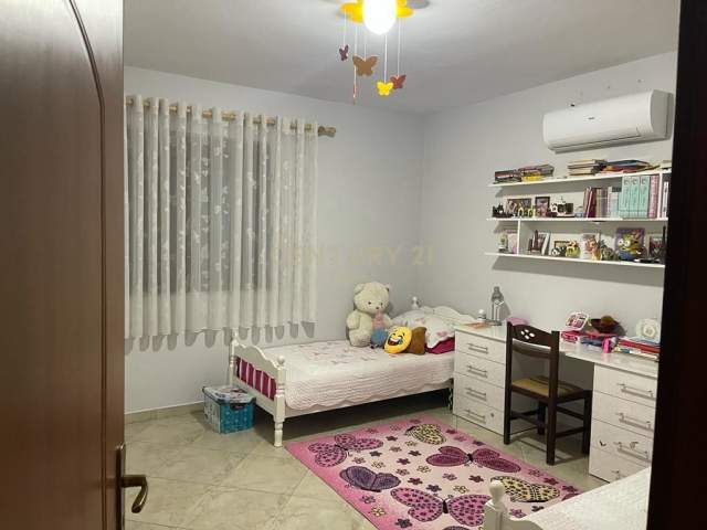 Tirane, shes Vile 2 Katshe Kati 2, 246 m² 310.000 Euro