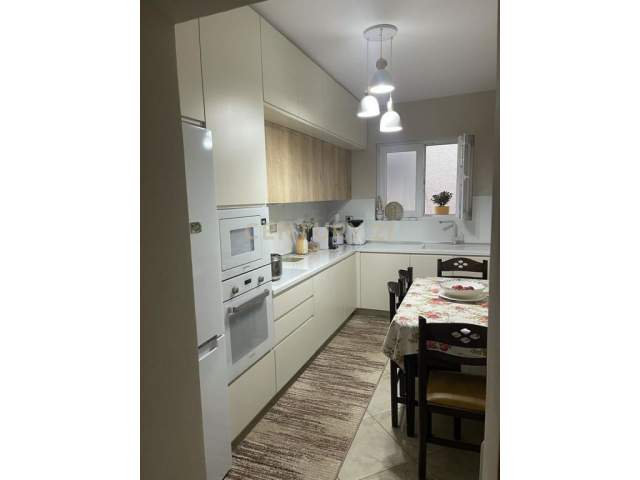 Tirane, shes Vile 2 Katshe Kati 2, 246 m² 310.000 Euro