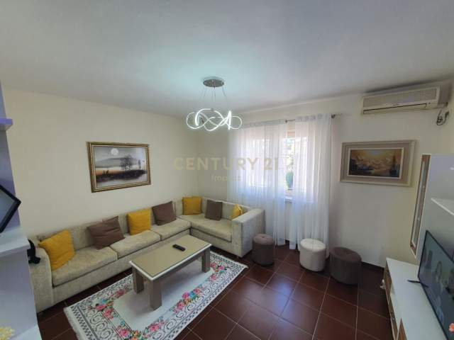 Tirane, shitet apartament 2+1+A+BLK Kati 4, 79 m² 85.000 Euro (shkolla e bashkuar)