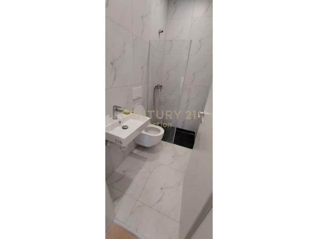 Tirane, shitet apartament 2+1 Kati 4, 100 m² 600 Euro (21 dhjetori)