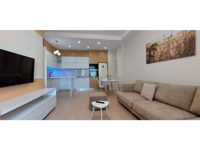 Tirane, shitet apartament 2+1 Kati 4, 100 m² 600 Euro (21 dhjetori)
