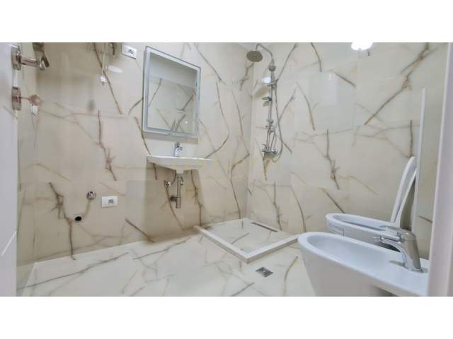 Tirane, shitet apartament 2+1 Kati 7, 109 m² 97.000 Euro (Astiri)