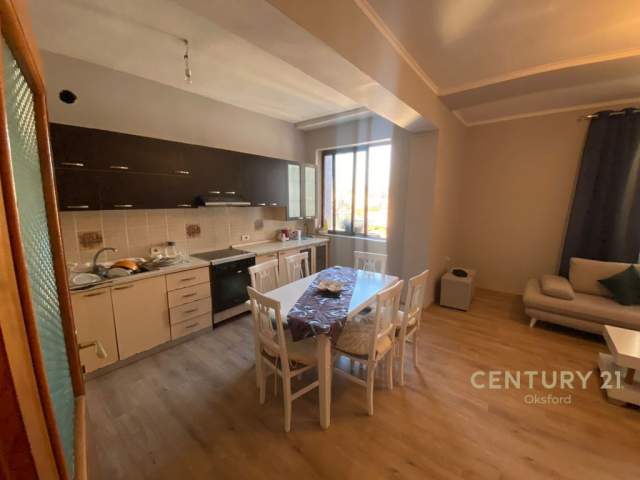 Tirane, shitet apartament 2+1 Kati 8, 130 m² 123.000 Euro (Selite)
