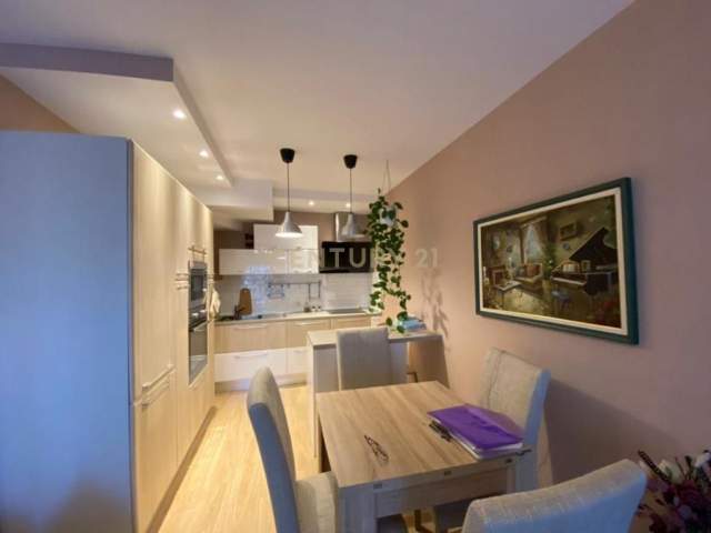 Tirane, shitet apartament duplex Dublex Kati 0, 110 m² 185.000 Euro