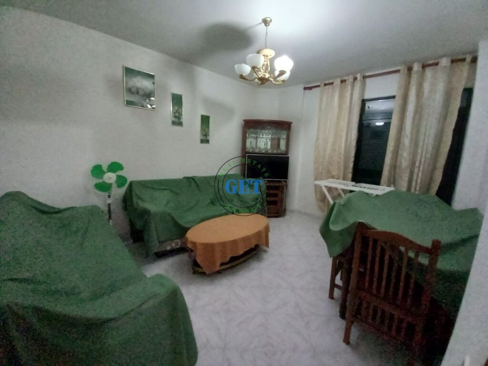 Durres, jepet me qera apartament 2+1+Ballkon Kati 5, 105 m² 450 € (Vollga Durres.)