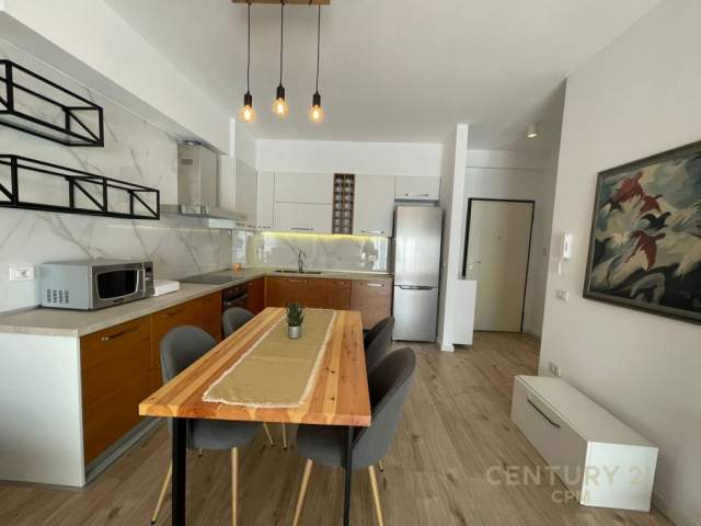 Tirane, jepet me qera apartament 1+1 Kati 5, 62 m² 600 Euro