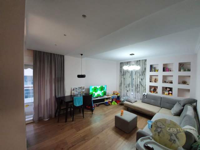 Tirane, shes apartament 2+1 Kati 6, 93 m² 170.000 Euro (21 dhjetori)