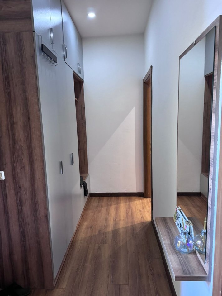 Tirane, jepet me qera apartament 1+1 Kati 1, 50 m² 600 € (Qender , rruga qemal stafa prane rossman lala)